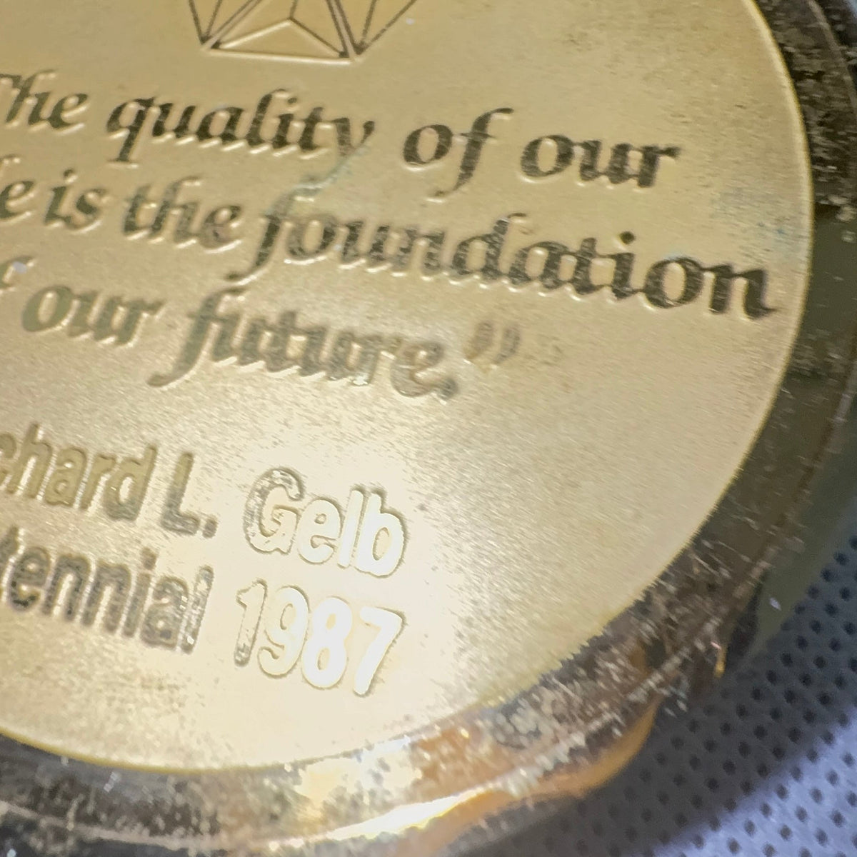Bristol-Myers Centennial 1987 bordur/rejseur med alarm – firmamemorabilia - Frøken Lilly