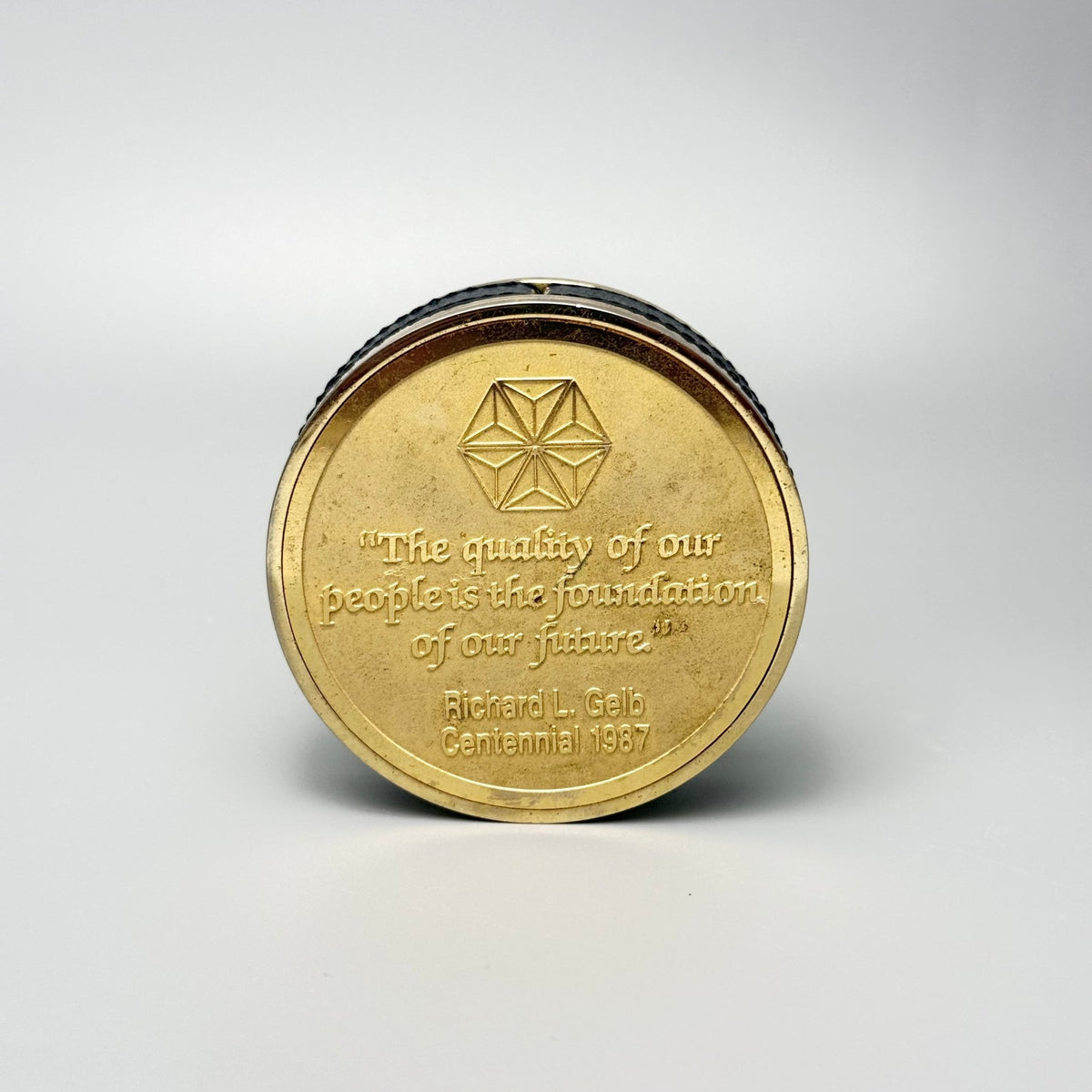Bristol-Myers Centennial 1987 bordur/rejseur med alarm – firmamemorabilia - Frøken Lilly