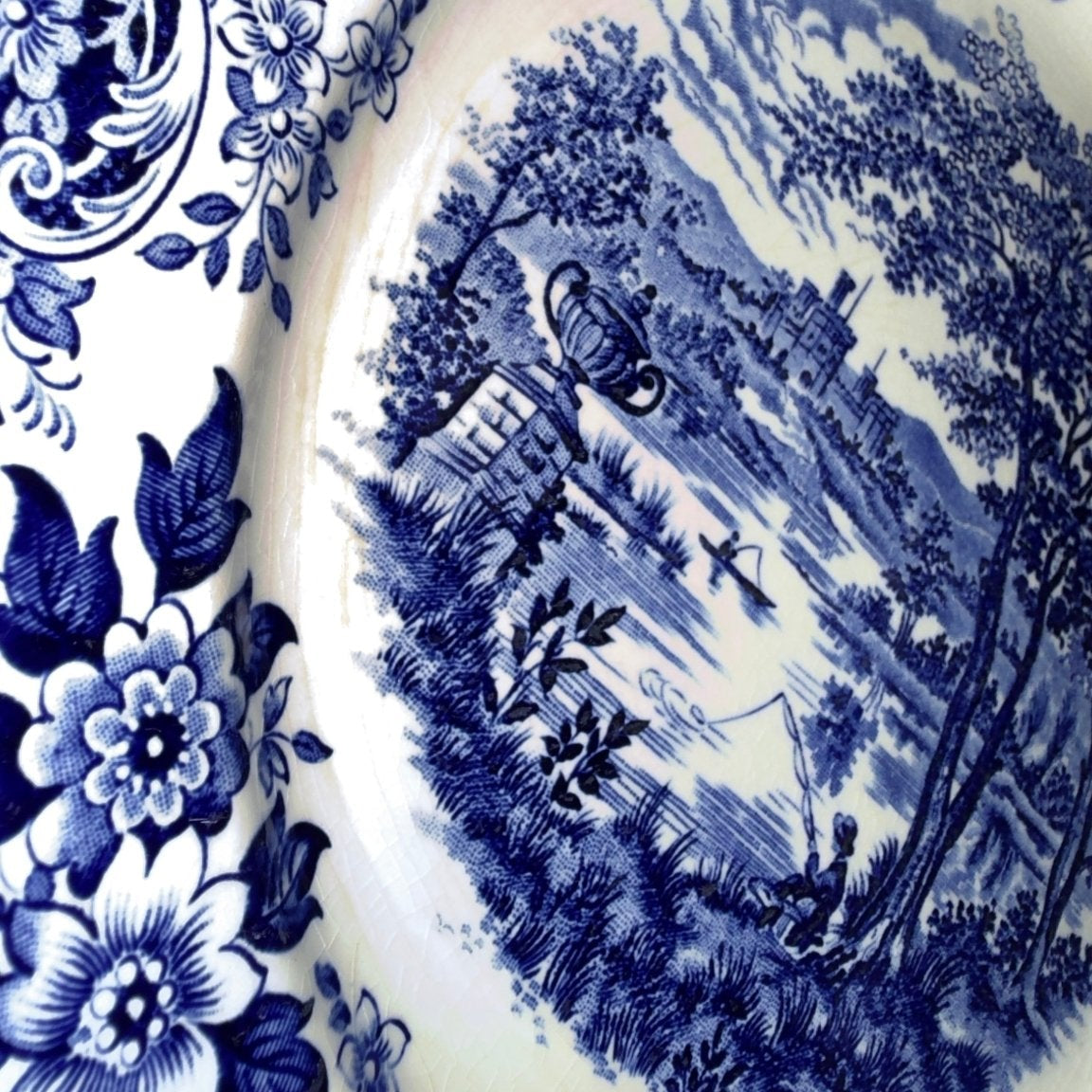 Broadhurst “The English Scene” middagstallerken – blå ironstone, 24 cm