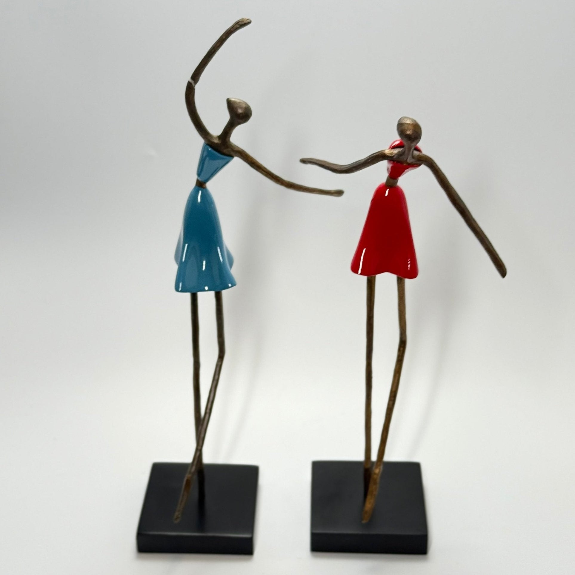 Dansemus – Beal figur i kobber og farvet resin - Frøken Lilly