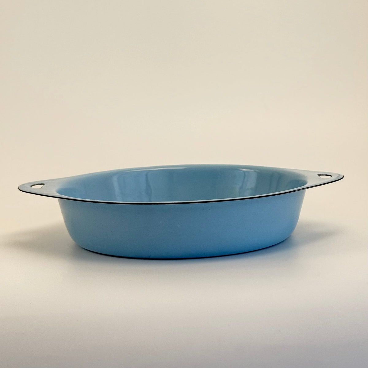 Glud & Marstrand – lyseblåt vintage emaljefad - Frøken Lilly