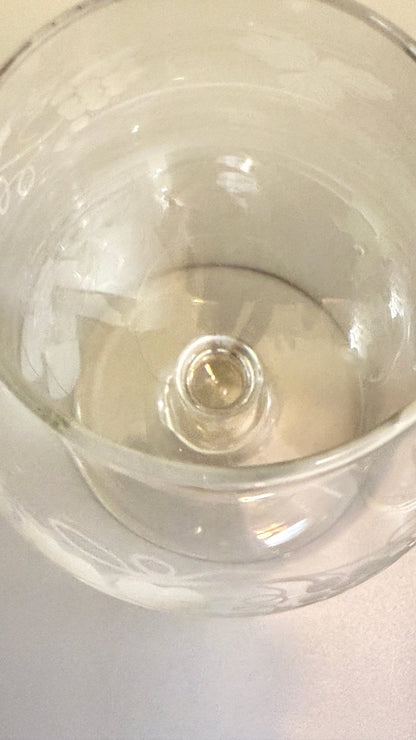 Holmegaard “Snapse Doctor – Et fingerbøl” snapseglas (1974–1977) – signeret HG7, Michael Bang - Frøken Lilly