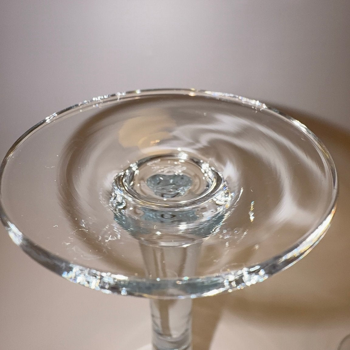 Holmegaard “Snapse Doctor – Et fingerbøl” snapseglas (1974–1977) – signeret HG7, Michael Bang - Frøken Lilly