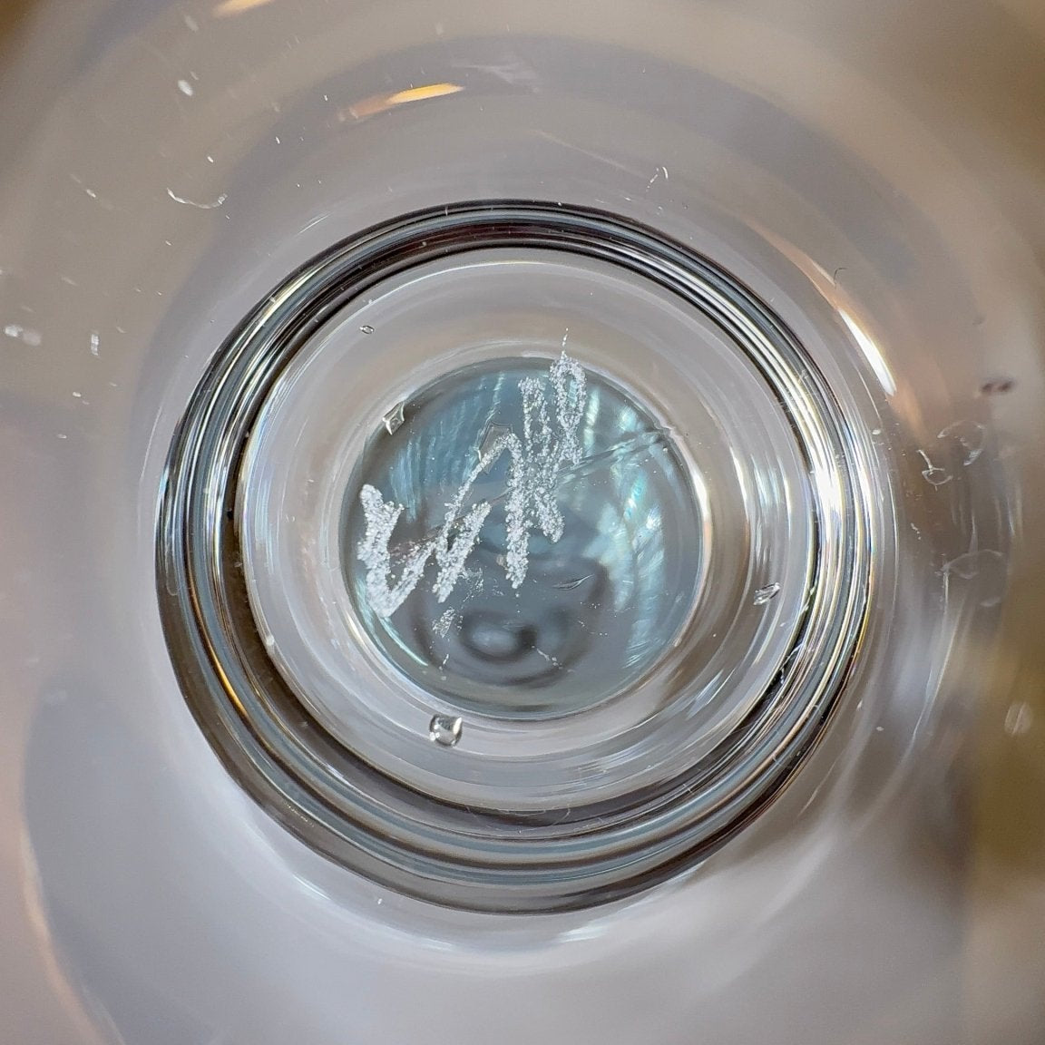 Holmegaard “Snapse Doctor – Et fingerbøl” snapseglas (1974–1977) – signeret HG7, Michael Bang - Frøken Lilly