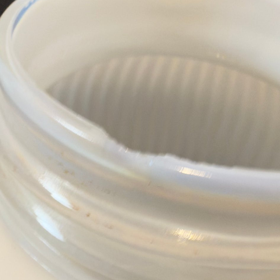 HSC lampeskærm i smuk rillet opalglas - Vintage-retro