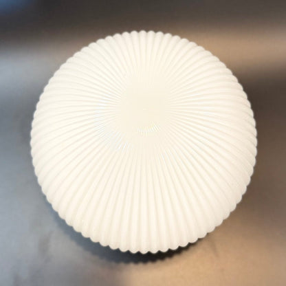 HSC lampeskærm i smuk rillet opalglas - Vintage-retro