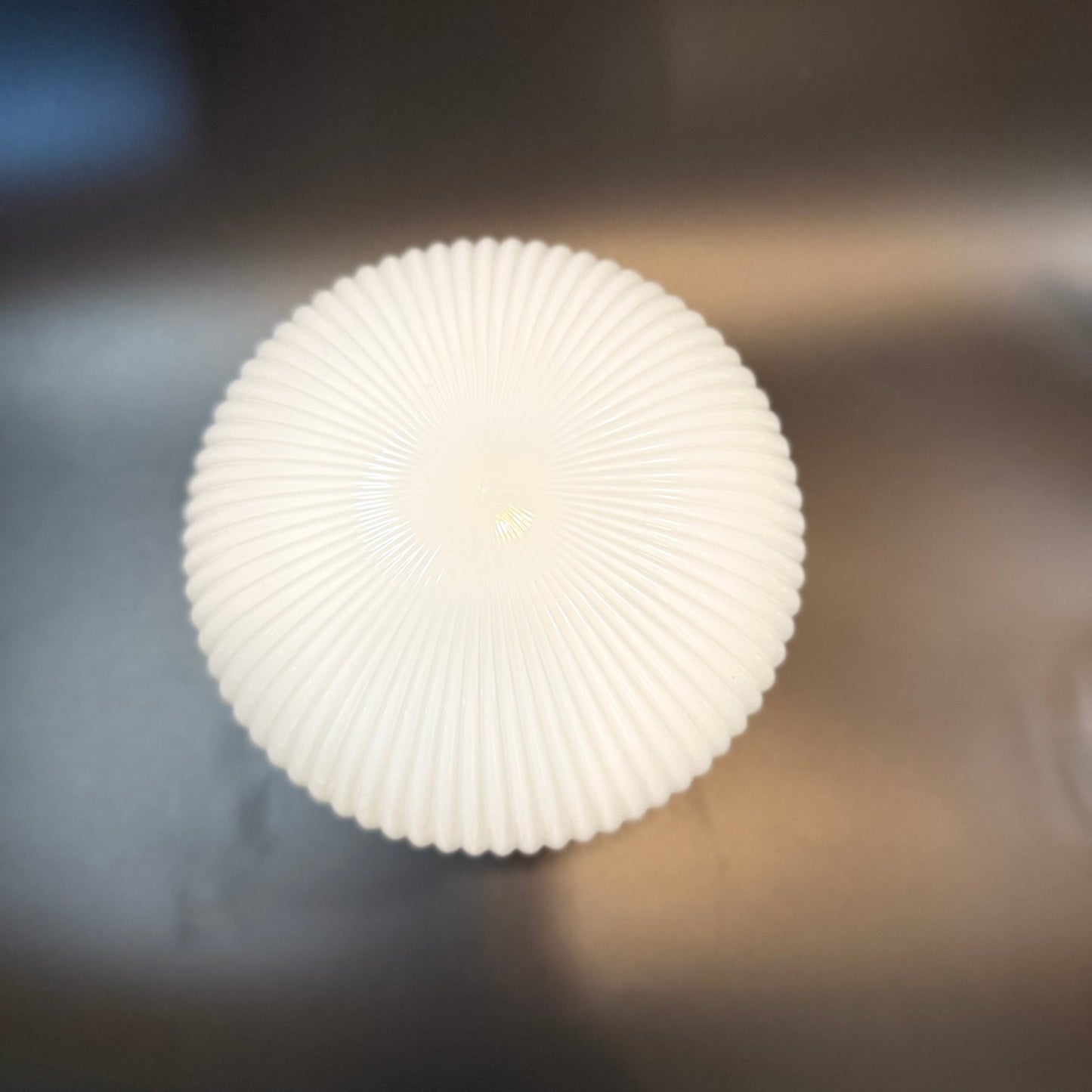 HSC lampeskærm i smuk rillet opalglas - Vintage-retro