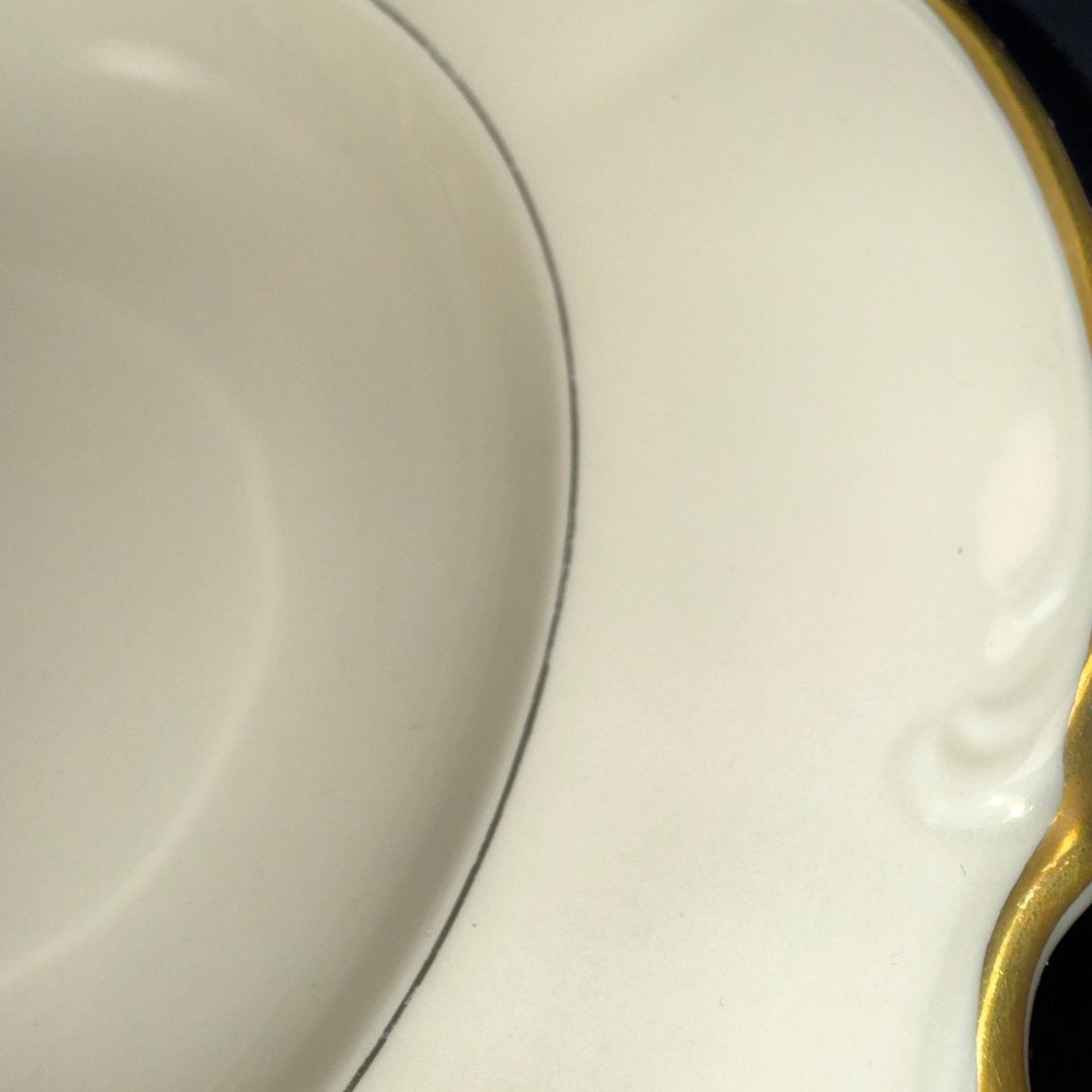 Hutschenreuther Selb, Bavaria, Germany - dyb tallerken 23,5 Ø - Frøken Lilly