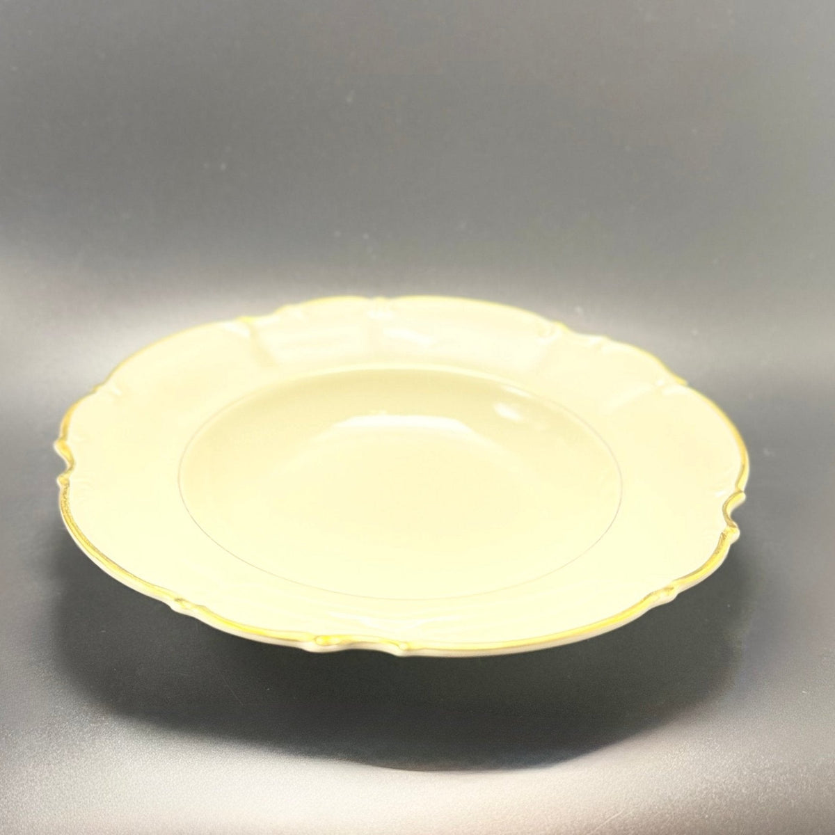 Hutschenreuther Selb Bavaria Deep Plate 23.5 cm