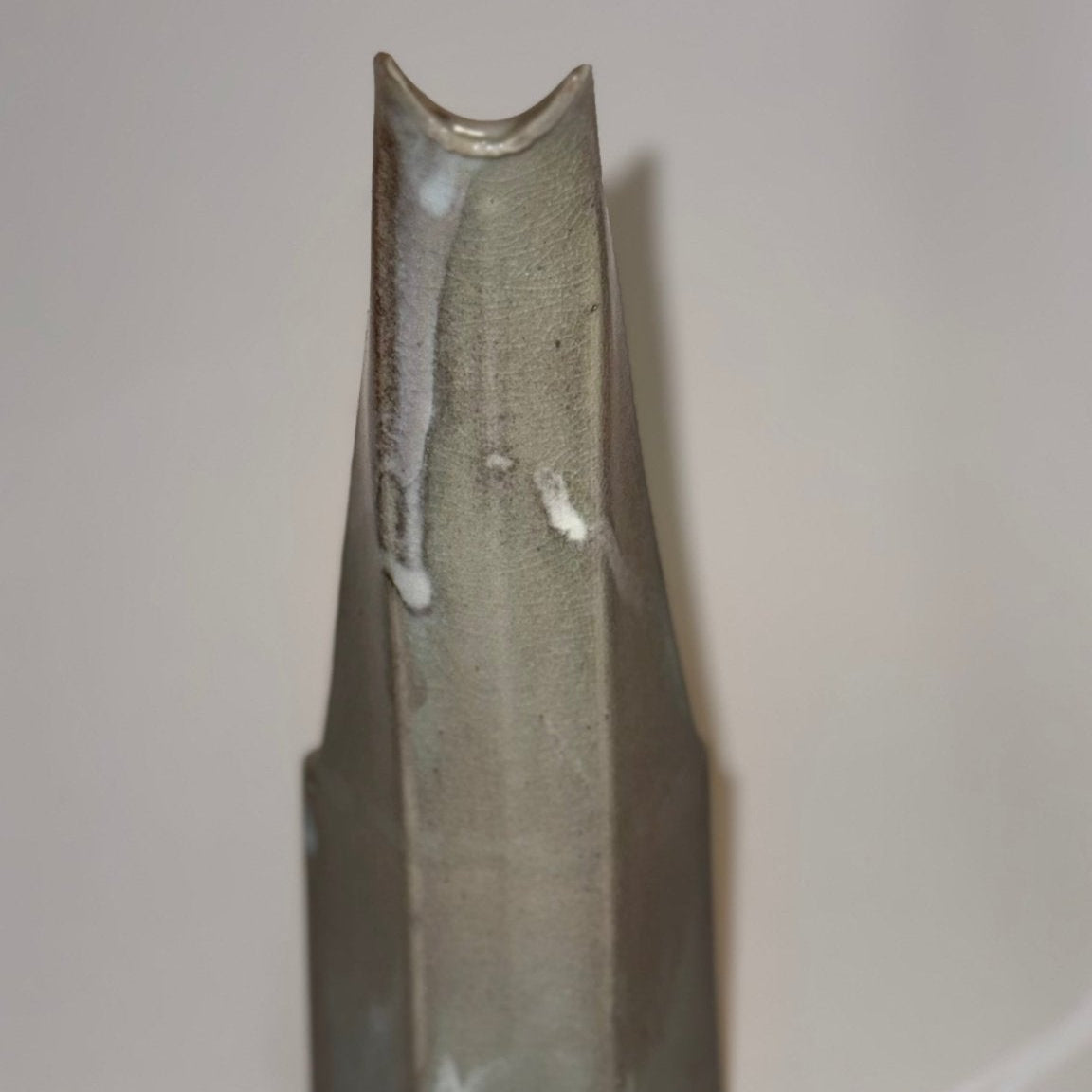 Niels Huang kande – dansk studiokeramik – signeret – skulpturel form 22 cm - Frøken Lilly