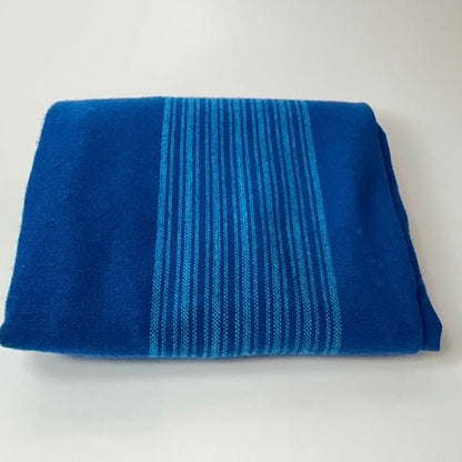 Retro blå dug med stribet midterfelt 95 × 130 cm - Frøken Lilly
