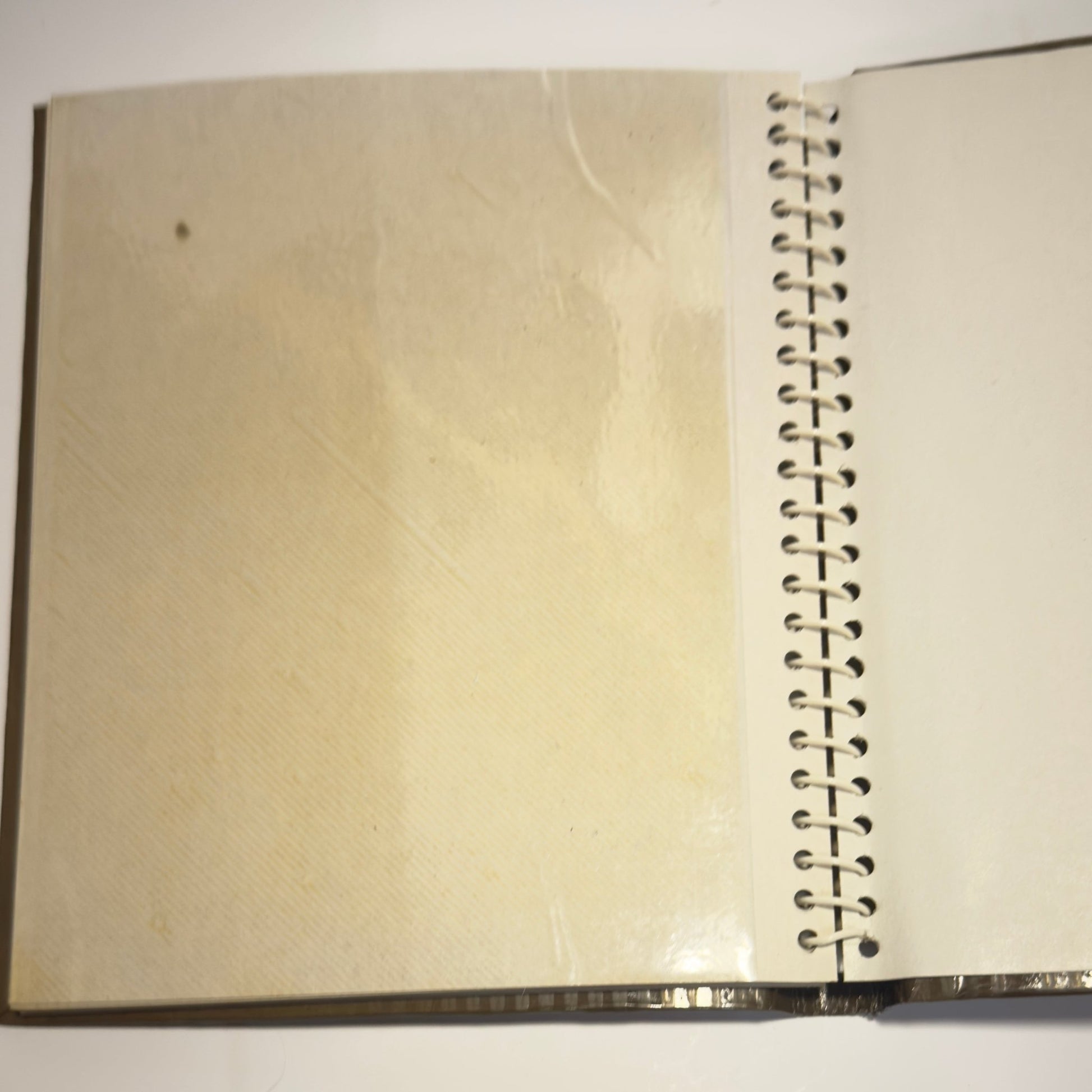 Retro glansbillede/fotoalbum med selvklæbende sider - samlerobjekt fra 1960 - 80'erne - Frøken Lilly