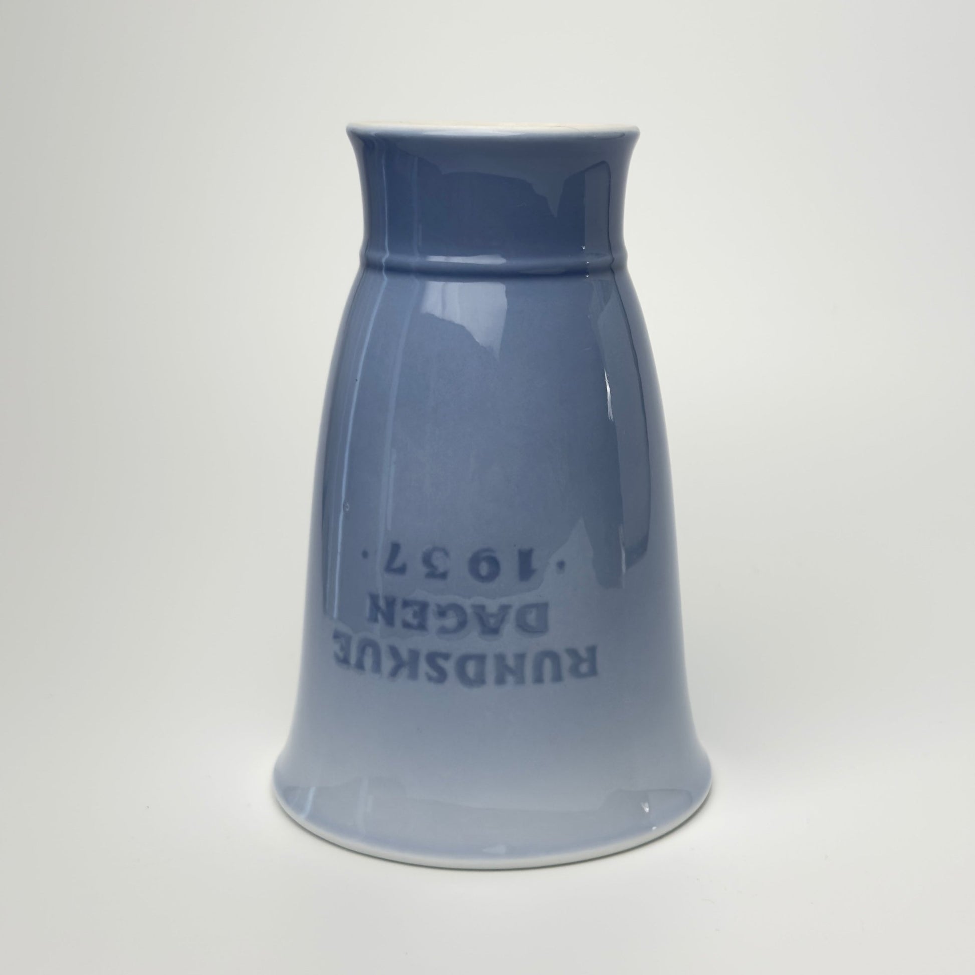 Royal Copenhagen rundskue vase 1937 i 1. sortering - Frøken Lilly