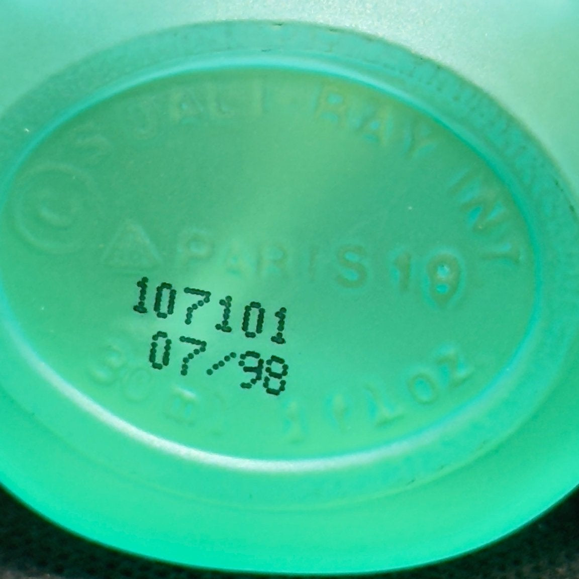 Salvador Dalí messingvedhæng + Laguna Eau de Toilette 1998 - Frøken Lilly