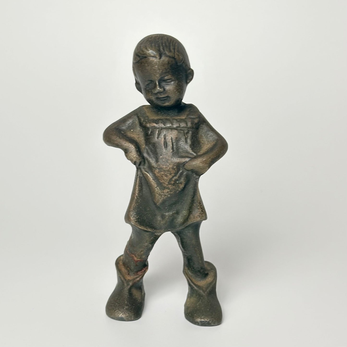 Vintage bronzefigur af pige – 13 cm - Frøken Lilly